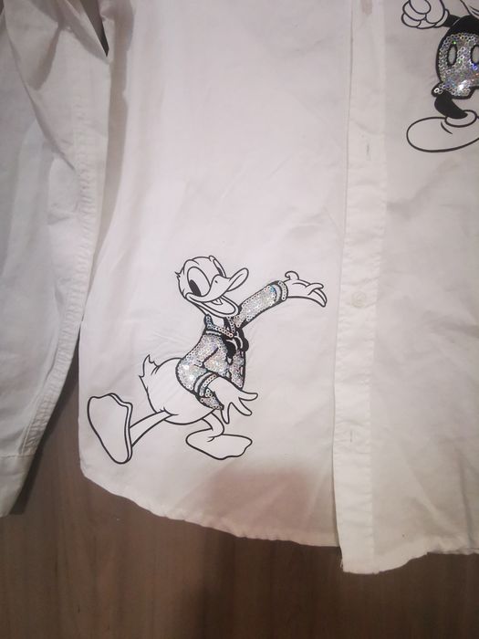 Cămașă H&M ( Disney) nouă cu etichetă , pentru fete 9-10 ani.