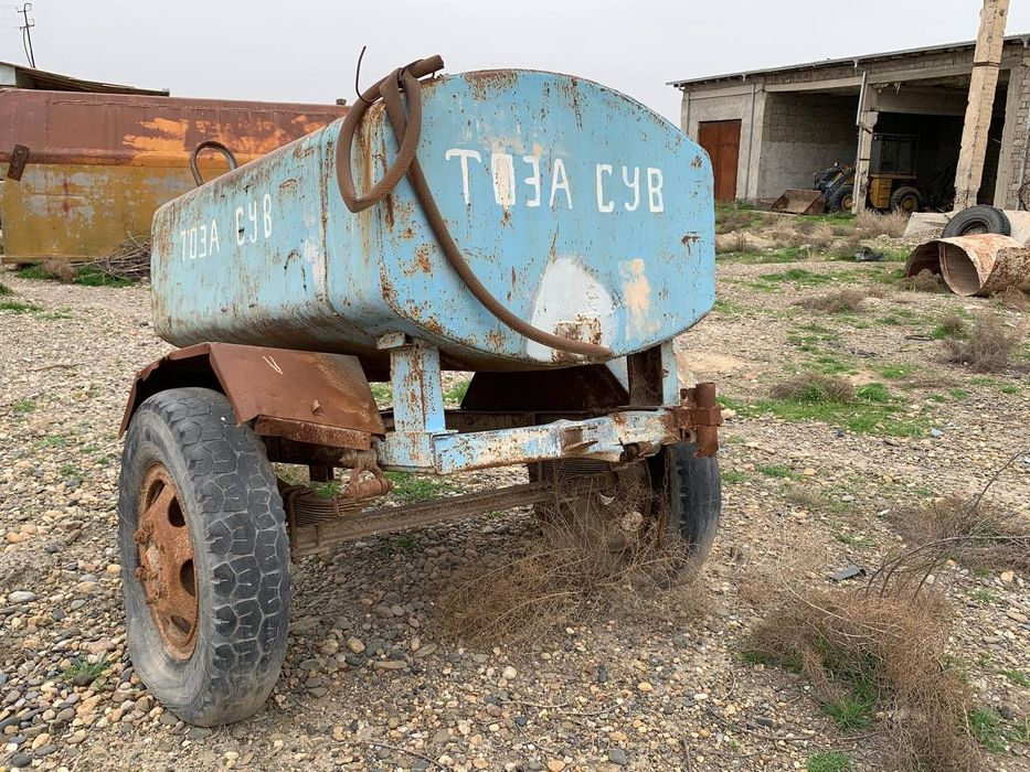 Бочка на колёсах для питьевой воды