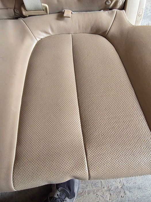 Комплект седалки за Kia Carens 2008