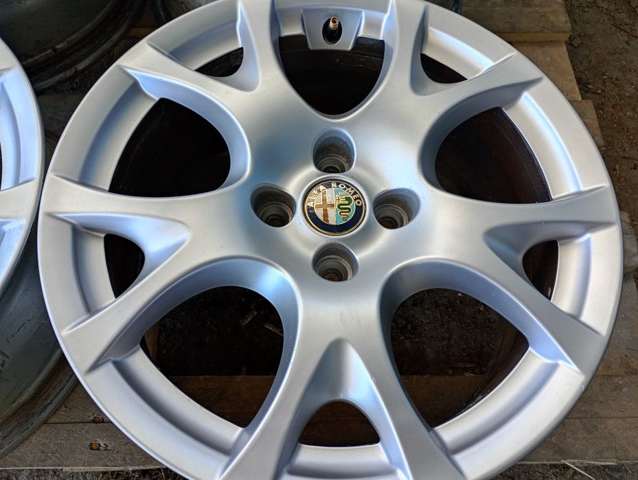 Оригинални 16-4х98 ЕТ39 7j Alfa Romeo Mito