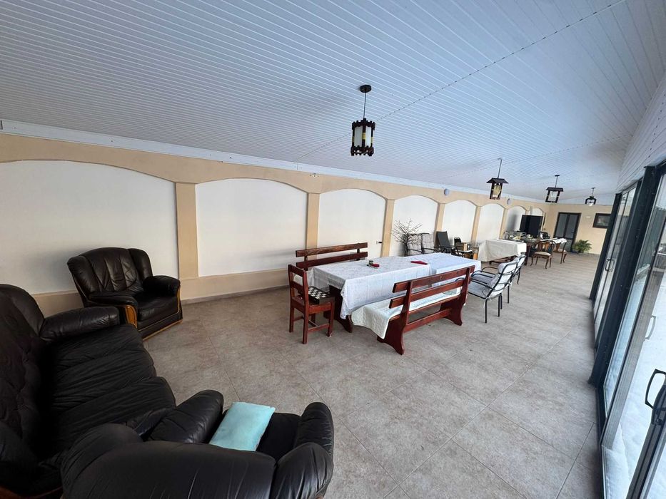 Terasa privata de 80 mp acoperita si izolata fonic inchiriere