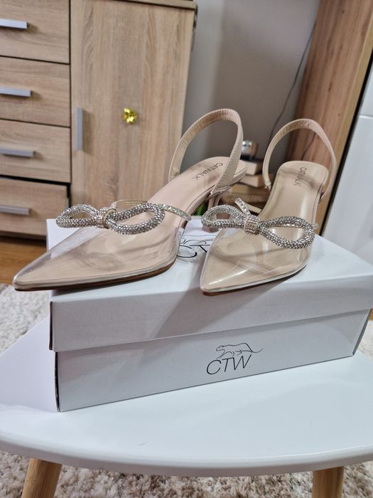 Vand Pantofi Catwalk