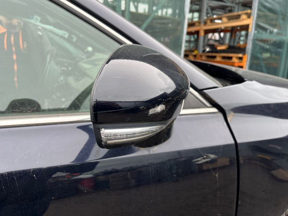 Lexus CT200H Батерия броня фарове  стопове волан огледала