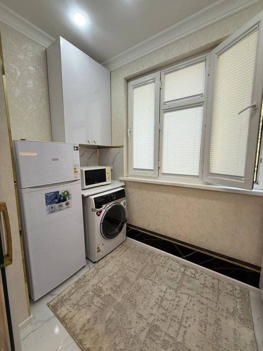 Новза метро олдидан квартира 2/3 килинган