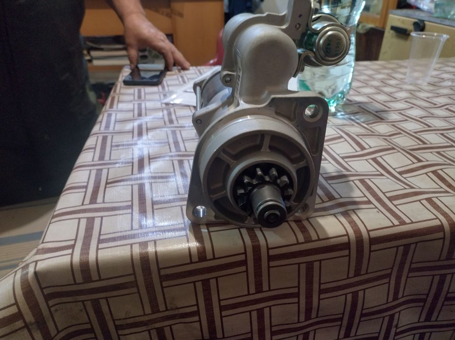 Стартер за мерцедес актрос