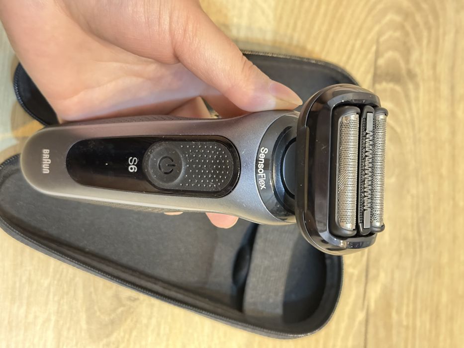 Продам электробритву Braun