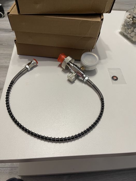 Зарядна станция Tuxing 300BAR PCP PAINTBALL