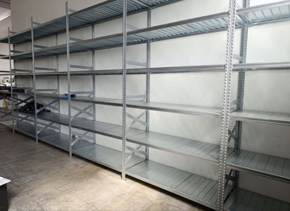 Rafturi metalice depozitare manuala