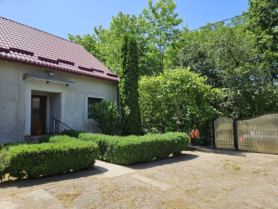 Casă  de vânzare
