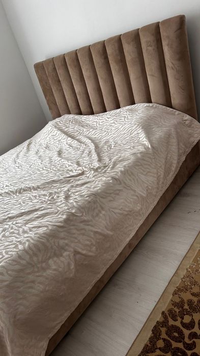 Кровать и Шифонер продам