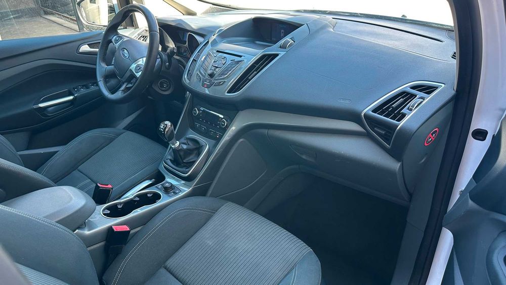 Ford Grand C-Max / 1.6 TDCi 116Cp Euro 5 / An 2014 / 7 Locuri / Clima / Navi