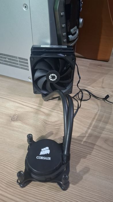 vând cooler pe apă