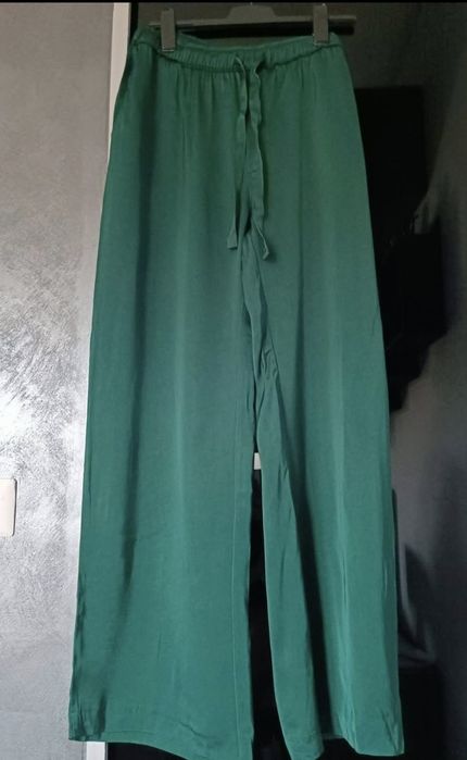 Pantaloni Zara L