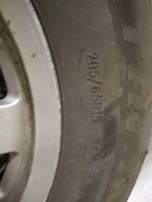 Продам летние резины с дисками ауди