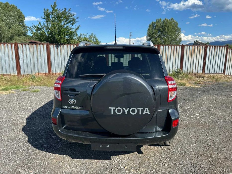 Toyota Rav4 RAV4 2.2 D-4D /Напълно обслужена  /4х4/