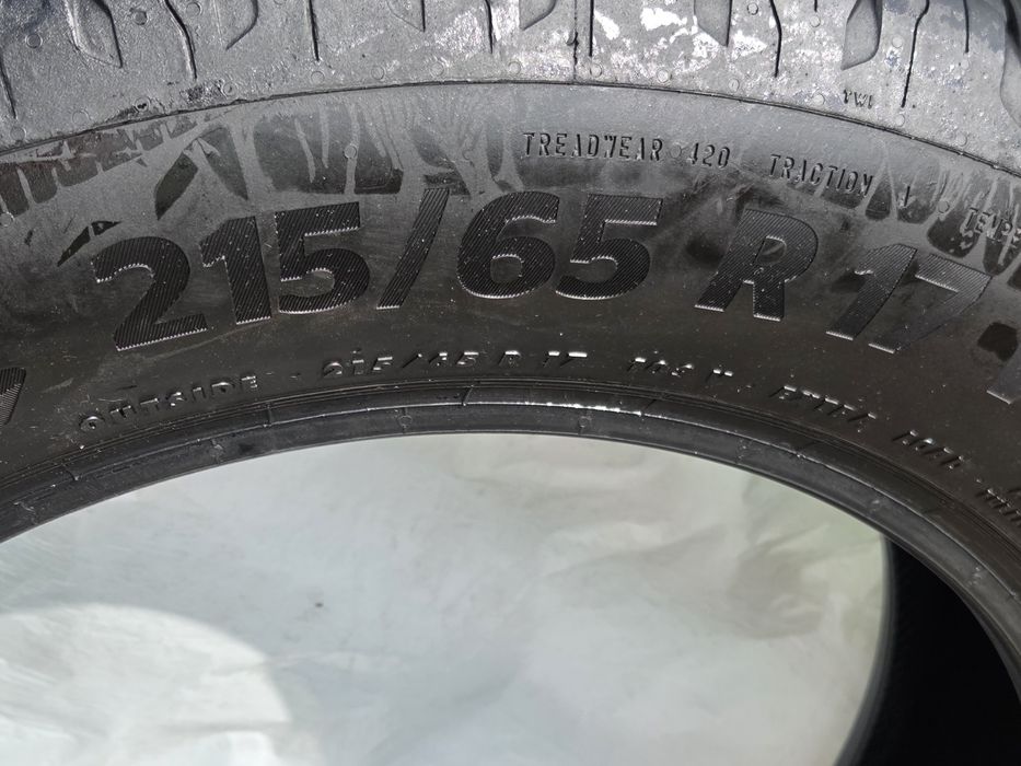 4Anvelope de Vară Continental-ca noi-215/65/R17