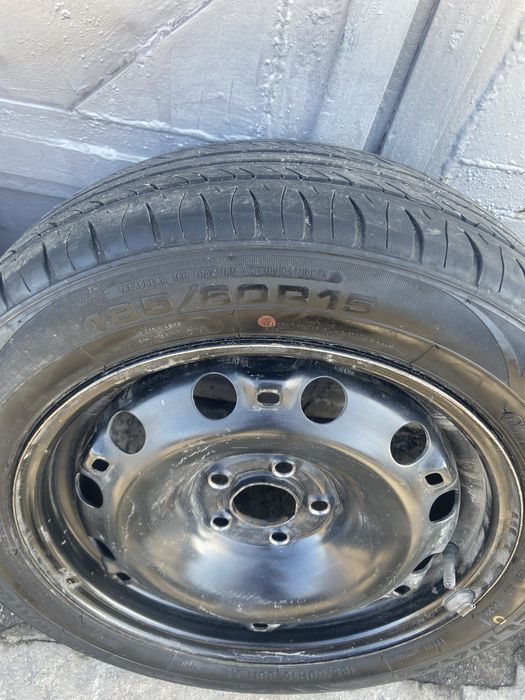 Продам Шины с дисками 185/60R15