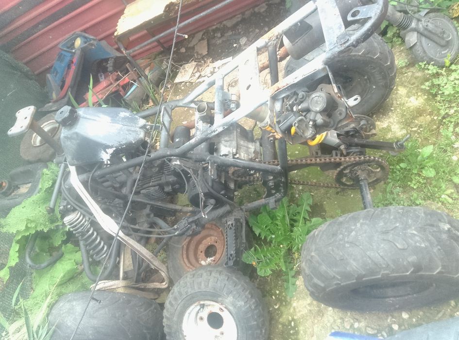Vând ATV 107 4t defect