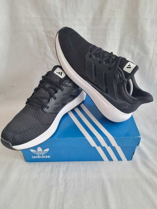 Маратонки Adidas Cloudfoam 44.5 EU добро състояние в черно и бяло