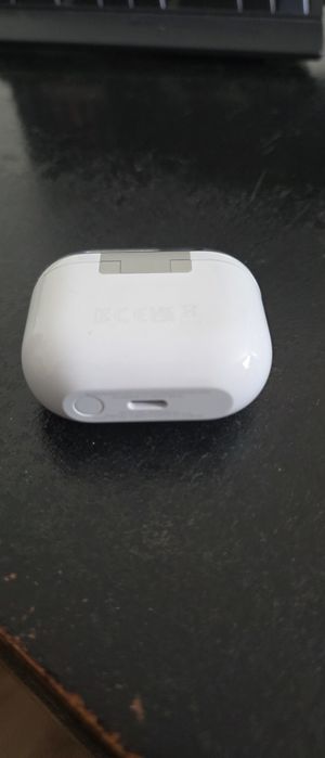 Безжични слушалки Samsung Galaxy Buds 3 (Бял цвят) – Като Нови!