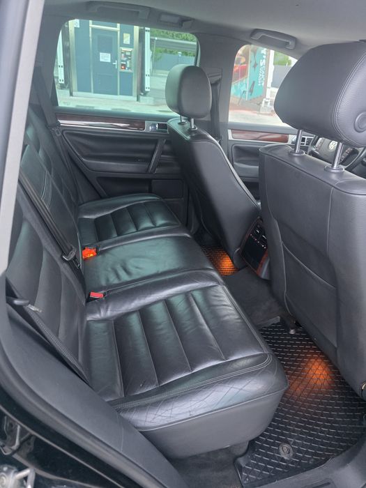 Vând Volkswagen Touareg 3.0L Automat