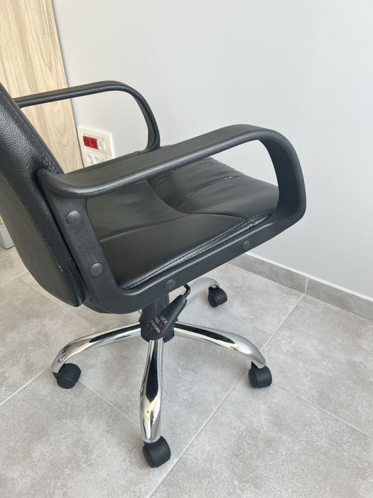 Офис стол, Carmen, черен