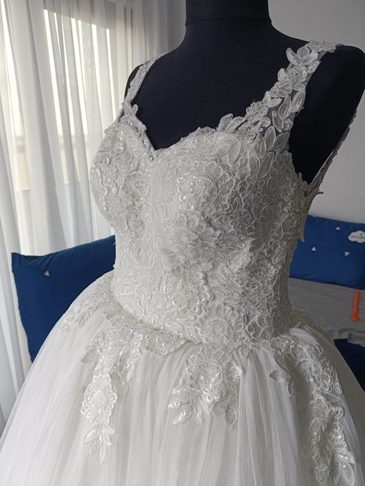 Vând rochie de mireasa