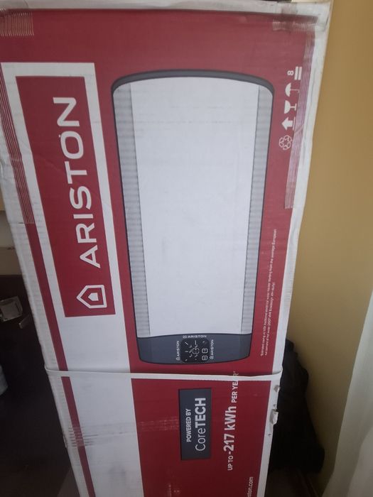 Vând Boiler ARISTON