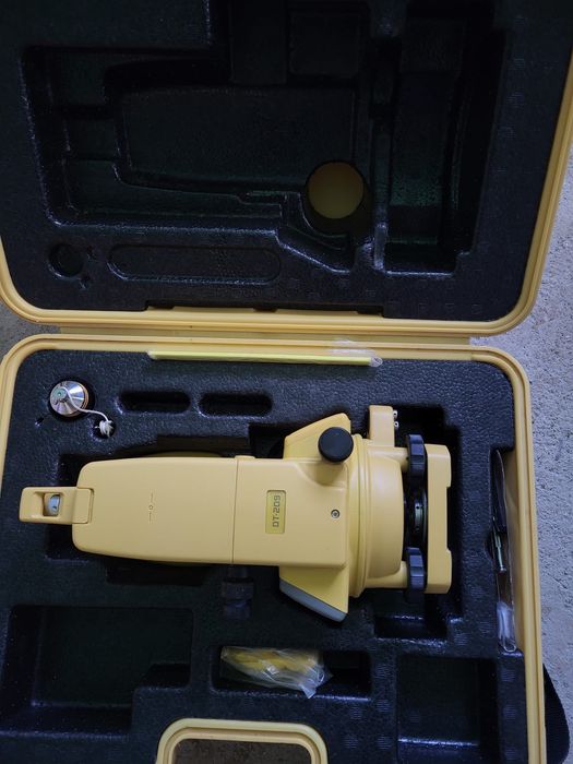 Vand Teodolit Topcon DT 209