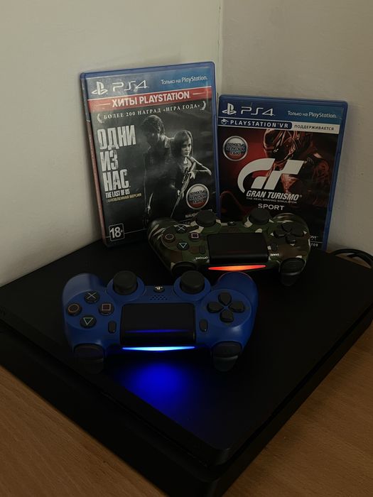 Продам PlayStation 4 Slim