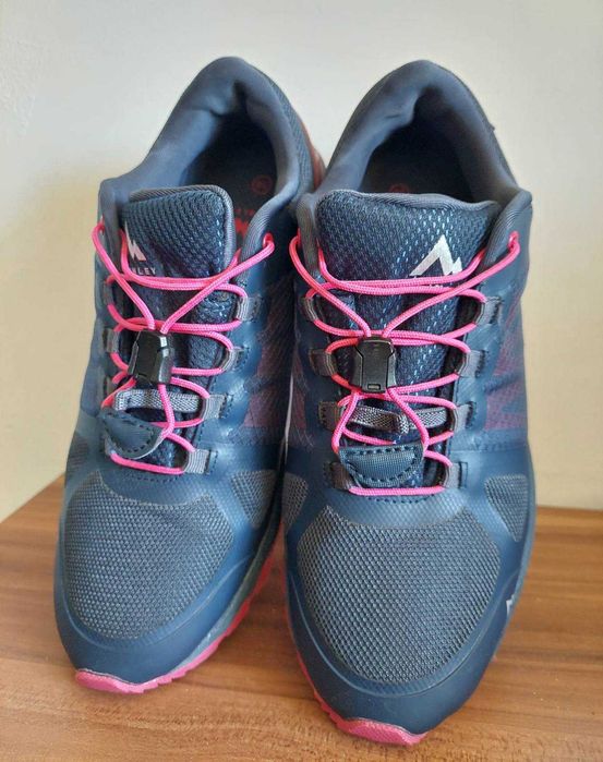 Дамски маратонки McKinley Aquabase