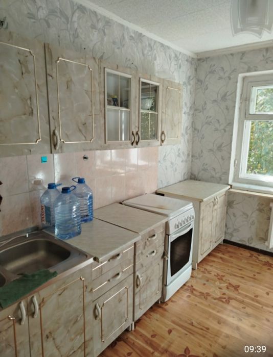 Продам 1 ком центр