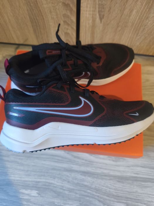 Дамски маратонки "Nike" 37 1/2