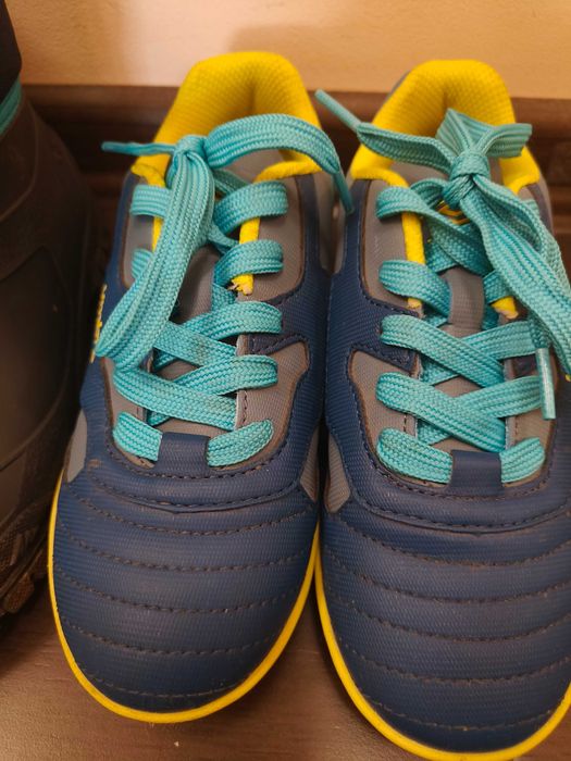 Детски обувки Umbro 32 номер