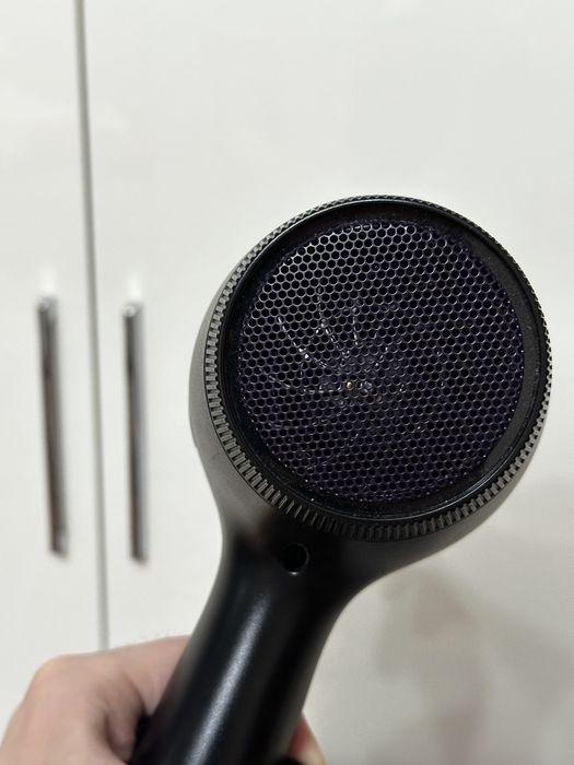 Фен Philips DryCare Pro