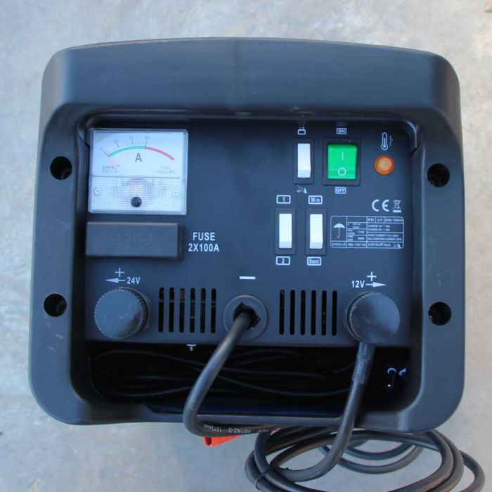 Стартерна количка, стартерно и зарядно за акумулатори TACH – CD-600