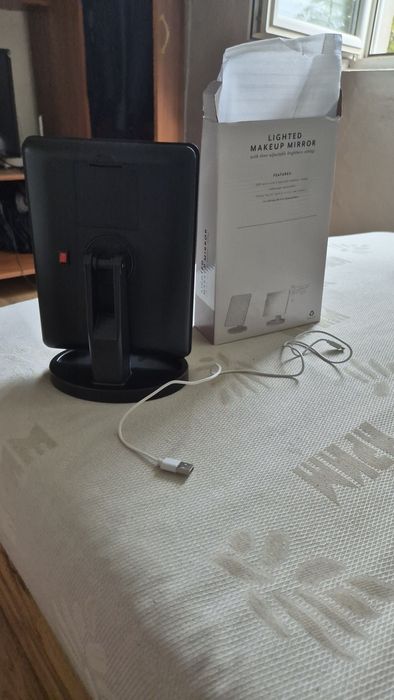 Лет огледало съд USB кабел