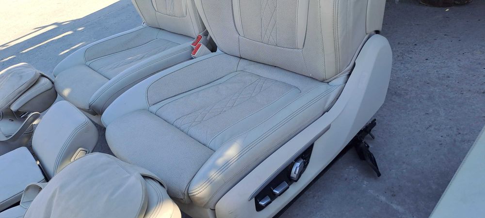 Кожен салон BMW G11