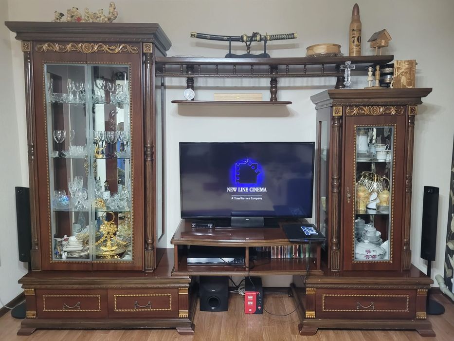 Горка, стенка в хорошем состоянии.