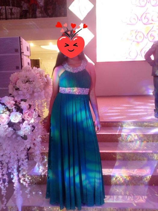 Продам вечернее платье . 15 000 тг.