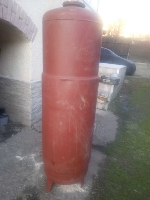 Boiler -Pufer 300 L