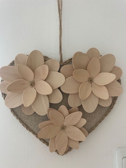 Декорация за стена