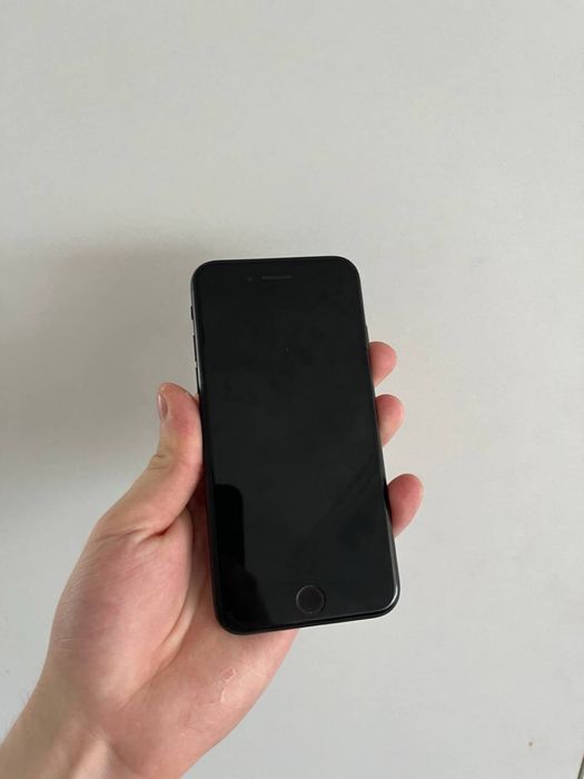 Iphone SE Gen 2.