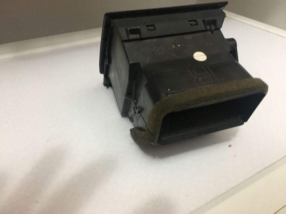 Grila Gura Ventilație Aerisire Dreapta Opel Vectra C 9177170