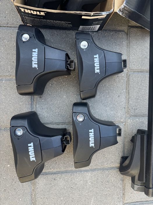 Багажники Поперечины Thule.