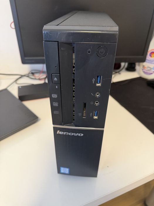 PC Intel i5, 1TB HDD, placă video dedicată Nvidia, Windows11