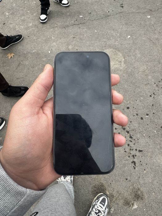 Iphone 15pro sotiladii