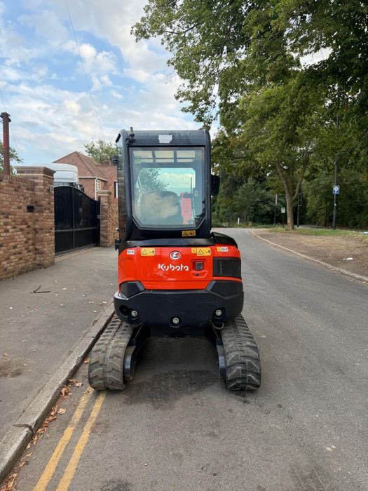 Vand miniexcavator Kubota U27-4 2018