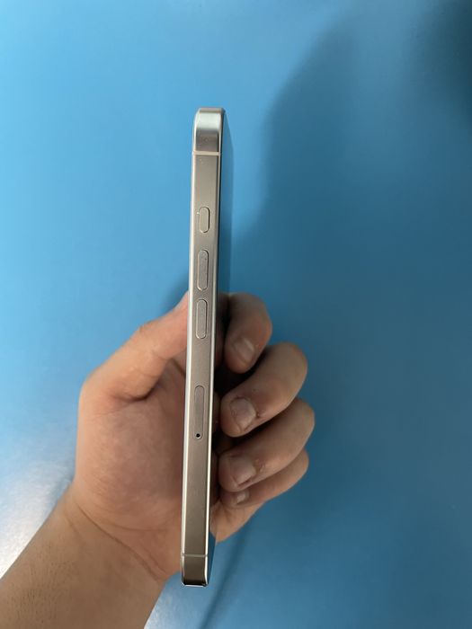 Iphone 16 Pro 256gb +plus husa Mobilfox