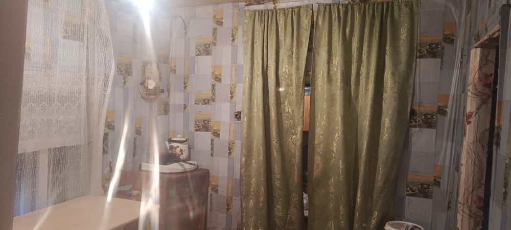 Продам старенький частный дом!